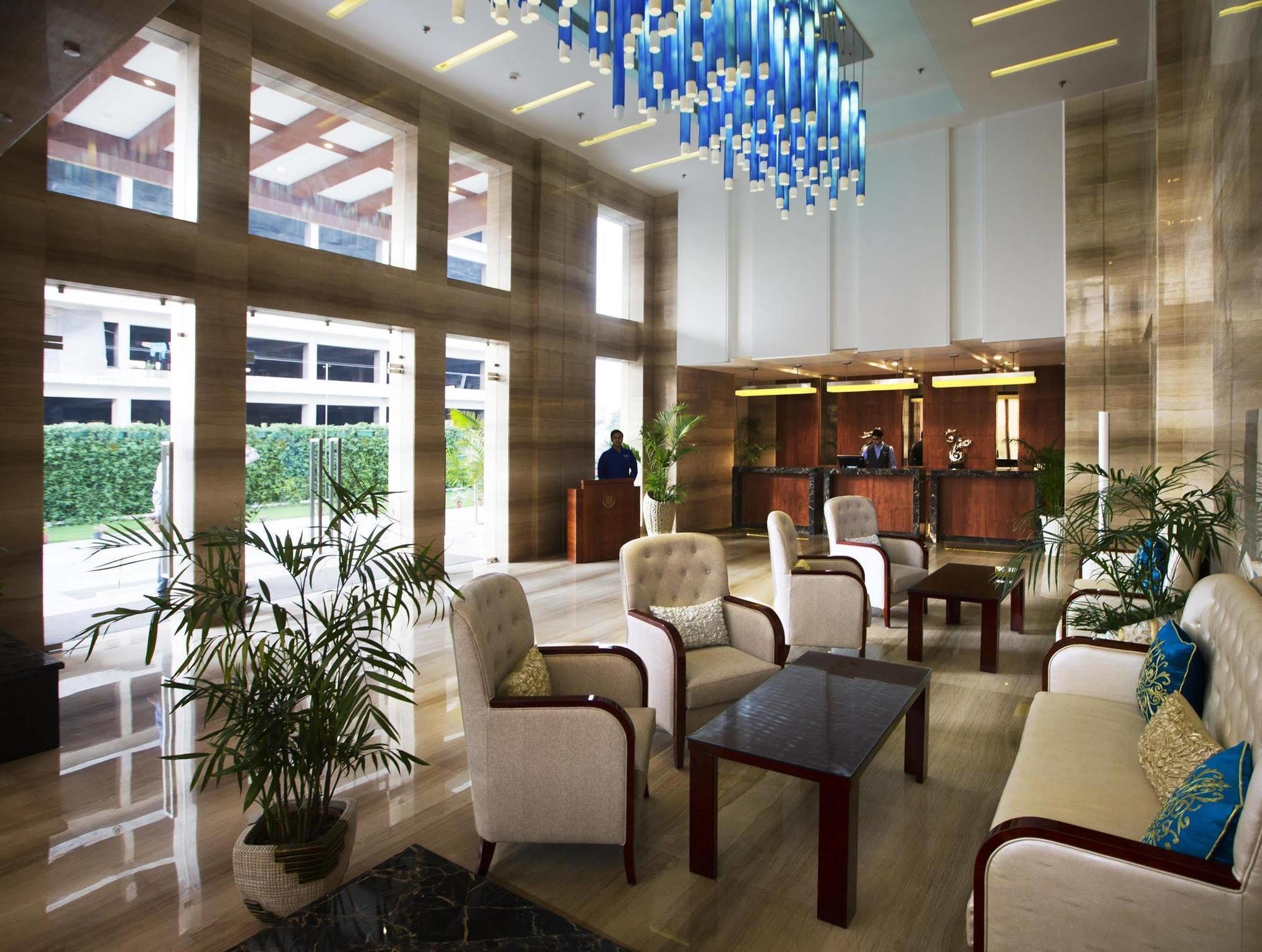 Hotel Ramada By Wyndham Vasundhara Ghaziabad