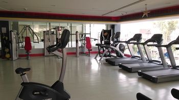 Hotel Ramada By Wyndham Vasundhara Ghaziabad